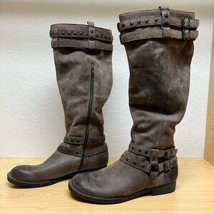 Born brown buckled boots